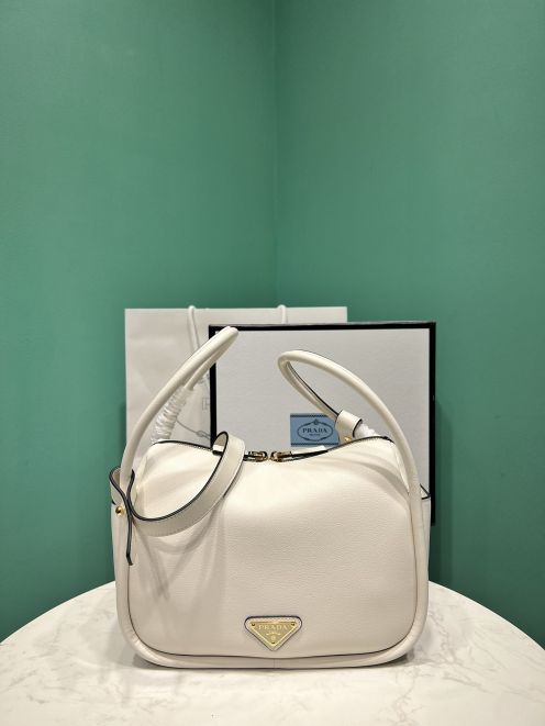 お得品‼プラダ バッグ 正規品Ｎ級品 大容量 実用 持ちバッグ レザー 牛革 シンプル 柔らかい ホワイト