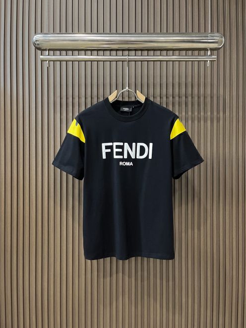 お値打ち価格 フェンディ ティ シャツスーパーコピー トップス 純綿 柔らかい 特別なデサント プリント ブラック