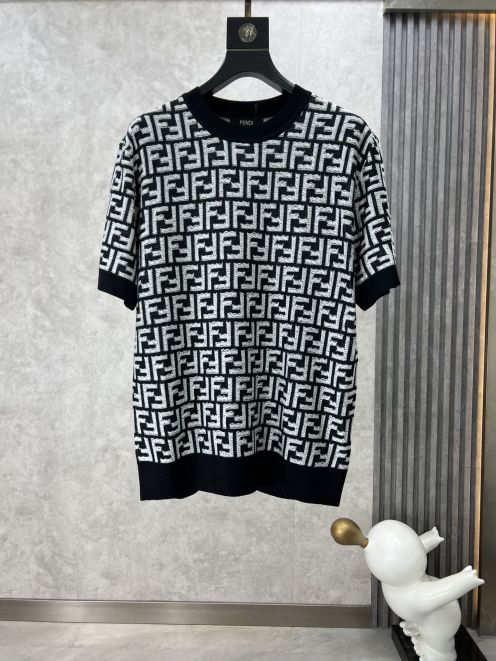 特別価格アイテム fendi fila t シャツスーパーコピー トップス ウール 半袖 メンズセーター 夏服 花柄 ブラック