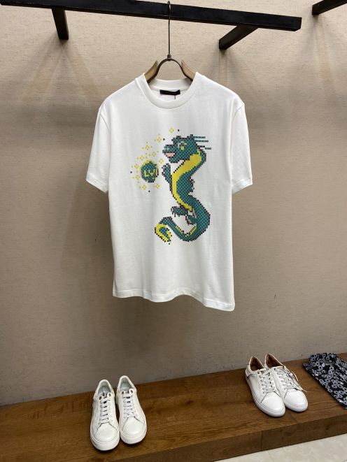 数量限定の爆買 ルイヴィトンtシャツレディース偽物 純綿 半袖 トップス 可愛い龍 プリント 人気商品 ホワイト