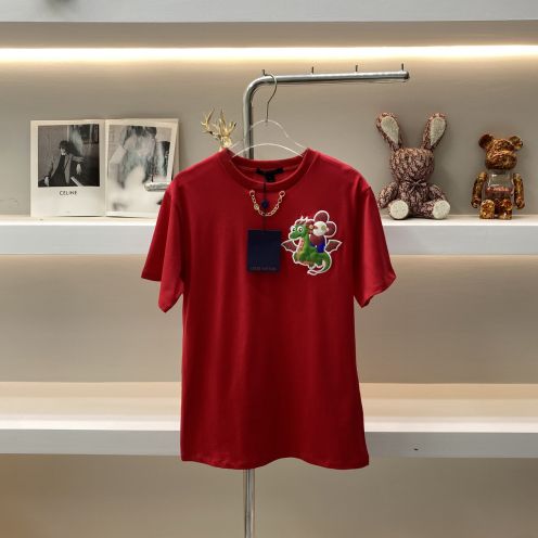 触り心地が良い ルイヴィトンtシャツ新作コピー 純綿 柔らかい シンプル 可愛い龍 ゆったり レッド