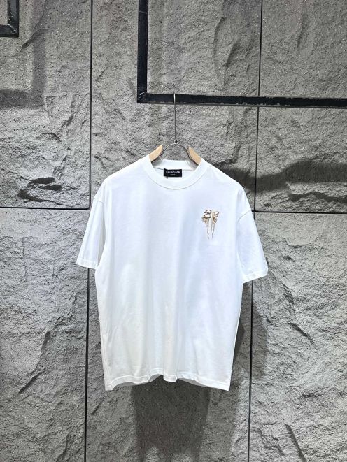 バレンシアガ tシャツ 水色Ｎ級品 海外セレブが愛用する トップス Tシャツ 純綿 ロゴ刺繍 品質保証 男女兼用 ホワイト