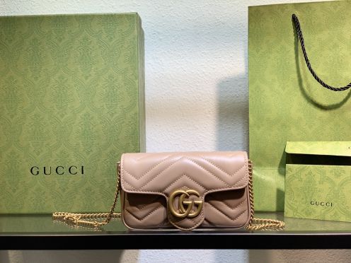 爆買い gucci チルドレン バッグスーパーコピー 牛革 型番476433 肩掛けバッグ チェーンバッグ 少女風 レディース ピンク