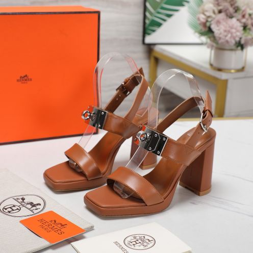 エルメス エクストラ サンダルスーパーコピー 9.5㎝ハイヒール ファッション 歩きやすい 優雅な女性シューズ ブラウン