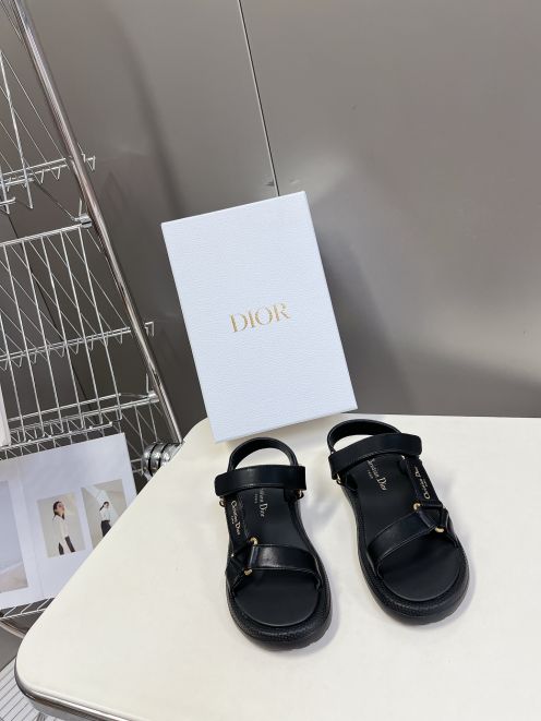 人気新作アイテム dior aqua サンダルコピー 柔らかい マジックテープのサンダル 夏用 水陸両用 ブラック