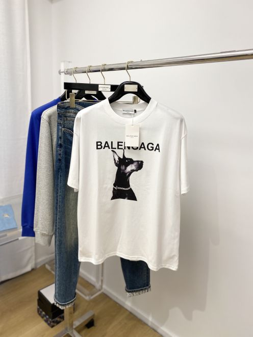 セール開催中バレンシアガ 派手コピー Ｔシャツ 短袖トップス シンプル 100%綿 プリント 男女兼用 ホワイト