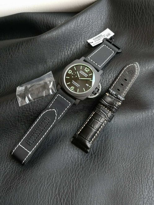 高級感たっぷり パネライ 裏スケルトン偽物 シンプル 腕時計 ウォッチ 防水 PAM01118 グレー
