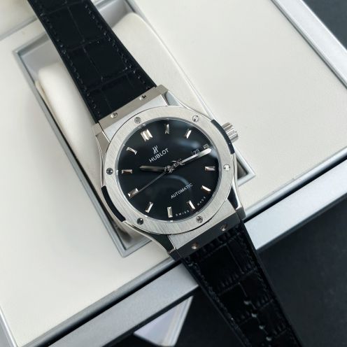 ハブロット 時計 値段スーパーコピー ファッション 防水 ウォッチ ゴムバンド  紳士 シンプル ブラック