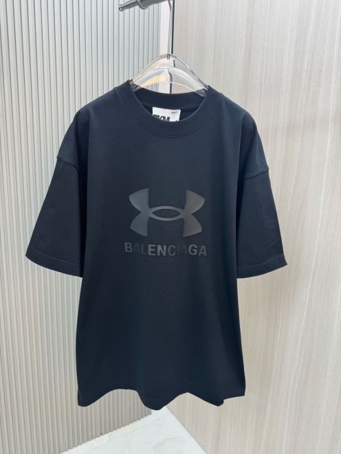 お値打ち価格バレンシアガエブリデイスーパーコピー Tシャツ 見分け方 トップス 半袖 プリント ブラック
