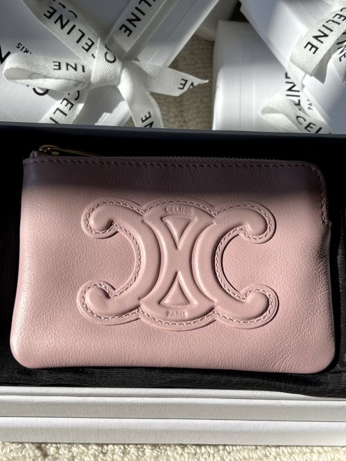 超激得価格 セリーヌ 財布スーパーコピー シンプル 本革 優雅 レザー 小遣い 10C663 ピンク