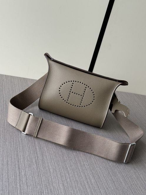 エルメスバッグ ショルダーコピー 牛革 斜め掛けバッグ レザー 優雅レディ 男女兼用 ベージュ色