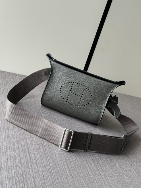エルメスバッグ 修理偽物 牛革 斜め掛けバッグ レザー 優雅レディ 男女兼用 グレー