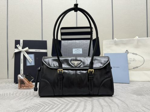 大販売 プラダバッグ お手入れ偽物 ハンドバッグ 本革 レザー 1BD376 ブラック
