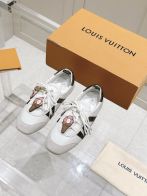 超激得価格 ルイヴィトン ランアウェイ ライン スニーカーコピー 通気性いい シューズ 男女兼用 ホワイト
