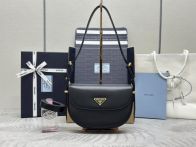 お得品‼プラダバッグ カジュアルコピー 本革 レザー 斜め掛けバッグ 1BD365 ブラック