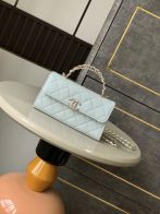 定番人気 シャネルバッグ 使い勝手偽物 チェーンバッグ 牛革 斜め掛けバッグ ブルー