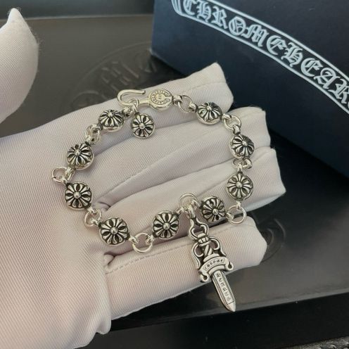 クロムハーツブレスレット 偽物偽物 ブレスレット 十字剣 シルバー 金属 ファッション感