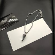 クロムハーツネックレス 重ね付けスーパーコピー 口笛たかち シンプル シルバー