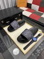 最新の2025年 ルイヴィトン サンダル オレンジ メンズＮ級品 メンズ ゆったり スリッパ 夏のシューズ  ブラック