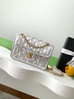 シャネル バッグ 品質スーパーコピー シンプル 優雅レディ 斜め掛けバッグ 本革 AS4797 シルバー