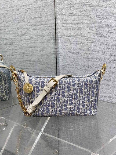 大人気 ディオール バッグ レディ偽物 優雅レディ 斜め掛けバッグ 本革 花柄 レザー ブルー