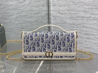 魅力的なdior サドル バッグスーパーコピー 優雅レディ 斜め掛けバッグ 本革 花柄 レザー ブルー