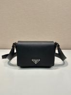 超人気 プラダバッグ 洗い方コピー シンプル 斜め掛けバッグ 牛革 レザー 柔軟 2VD065 ブラック