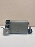 プラダバッグ アウトレット 値段スーパーコピー通勤 斜め掛けバッグ 牛革 レザー 柔軟 2VD059 グレー