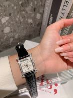 爆買いできる エルメス 時計 革偽物 シンプル 牛革 優雅 H形ケース ウォッチ 腕時計 ブラック