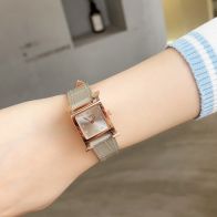 エルメス 時計 鍵スーパーコピー シンプル 牛革 優雅 H形ケース ウォッチ 腕時計 グレー