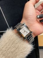 卓越したエルメス 時計 穴あけコピー ファッション感 ウォッチ 本革 腕時計 ホワイト
