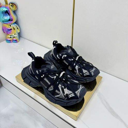 お得品‼バレンシアガ レザー シューズスーパーコピー 通気性いい スニーカー 運動 ランニング ブラック