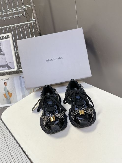 バレンシアガ スニーカー トリプル sコピー 上質 ファッション カップルシューズ ブラック