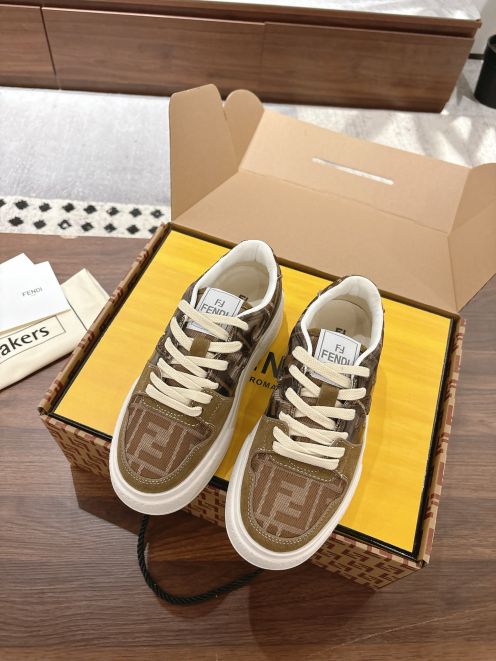 fendi ソックススニーカースーパーコピー 軽量 男女兼用 カジュアルシューズ 柔軟 ブラウン