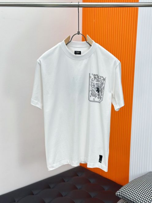 超低価格 フェンディ レディース t シャツスーパーコピートップス 短袖 純綿 プリント ホワイト