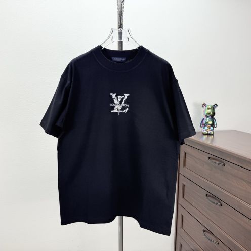 ルイヴィトン スーパーコピー 2025SS新作Tシャツ 滑らかな肌触りコットン シンプル高級感