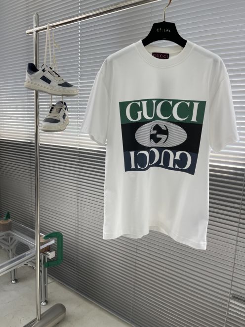 グッチ 偽物 バレない再現度 ロゴプリント 半袖Tシャツ