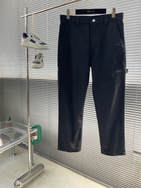 グッチ 芸能人 着用注目 25SS 新作 ヘビーコットンキャンバスパンツ