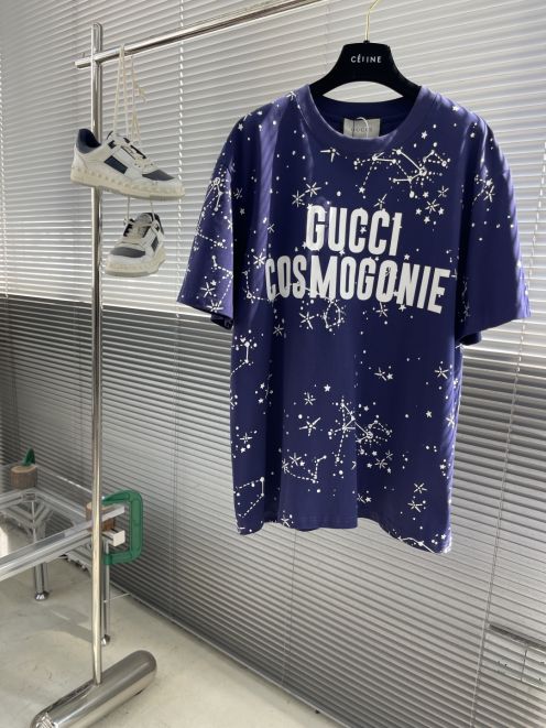 グッチ AAA級レプリカ 2025新作 メンズ丸首半袖Tシャツ 高再現度 細部まで忠実な作り