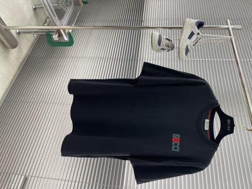 グッチ ブランド コピー 安全通販 2025春夏首発 専門店最新作 メンズ丸首半袖Tシャツ 高級感仕上げ