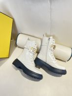 フェンディ スーパーコピー 秋冬 マーティンブーツ