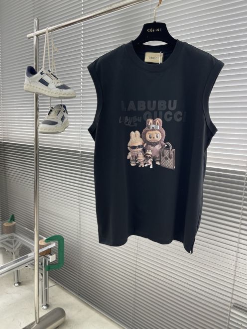 グッチ ノースリーブ Tシャツ LABUBUコラボ 2025新作 激安通販 男女兼用 夏服 シンプルデザイン 通気 快適な着心地