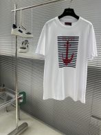 グッチ Tシャツ 2025新作 偽物 高評価 男女兼用 夏服 通気 快適な着心地 マリンテイストデザイン