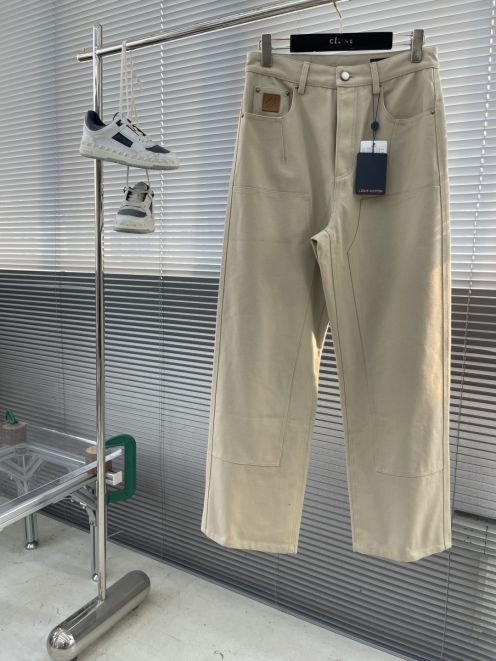 ルイ・ヴィトン パンツ 2025新作 偽物 バレない再現度 高評価 男女兼用 上質感 丁寧な縫製 レビュー多数