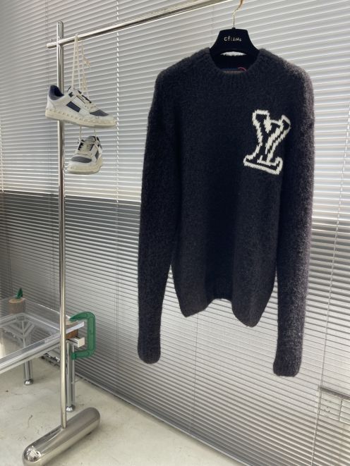 ルイヴィトン セーター 2025新作 モヘアニット LVロゴ刺繍 ブランド コピー 安全通販