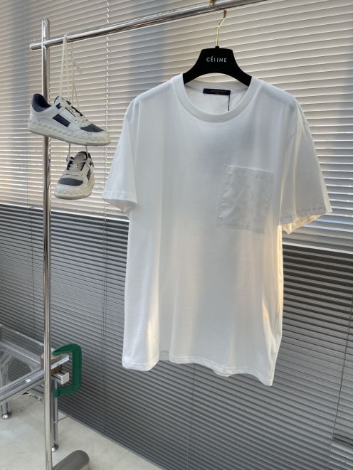 ルイ・ヴィトン Tシャツ 2025新作 ブランド コピー 夏服 男女兼用 シンプルデザイン 快適な着心地 高評価