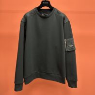 プラダ スウェット コピー ダークグリーン 袖ポケット付き 精密ディテール リピーター多数 安心取引