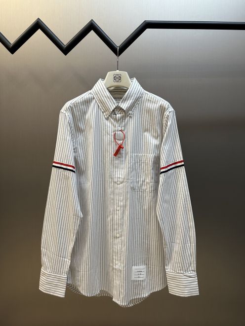 トムブラウン 激安通販 2025新作 ストライプシャツ ブランド 服 コピー 高再現度 快適な着心地 即納対応