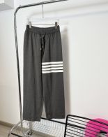 トムブラウン 偽物 バレない再現度 2025新作 スウェットパンツ ブランド 服 コピー 激安 快適な着心地 即納対応