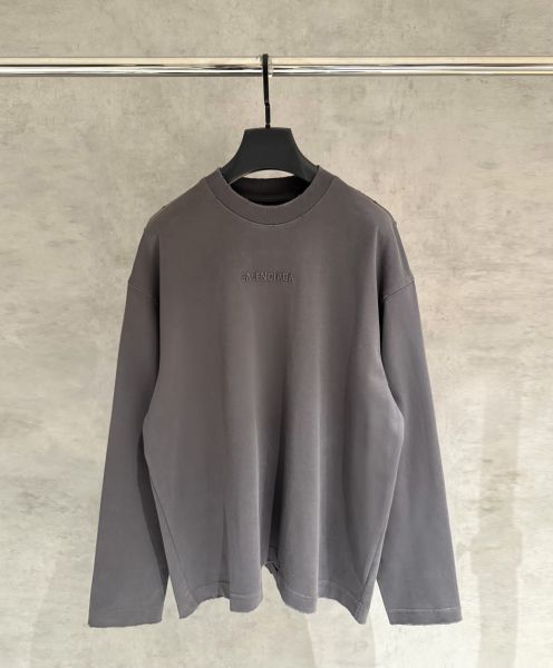 バレンシアガ ロングスリーブTシャツ 偽物 バレない再現度 2025新作 シンプルデザイン 男女兼用 高品質仕様 レビュー高評価